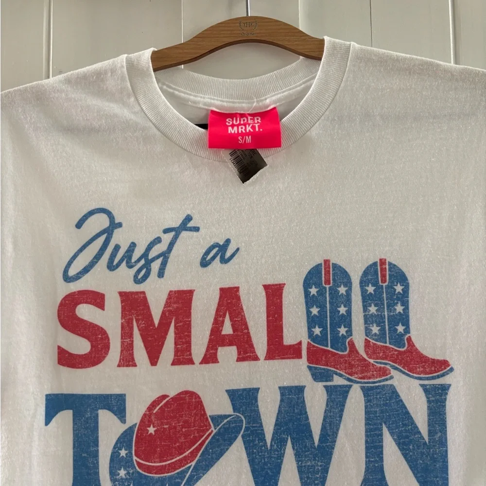 SUPER MRKT. “Just a Small Town American Girl” Oversized Tee in Small/Medium